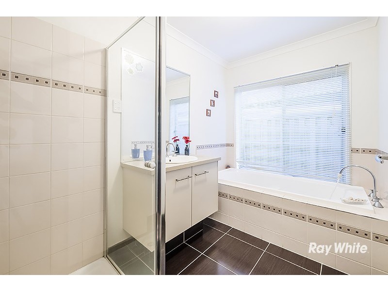 7 Tea Tree Court, Lyndhurst VIC 3975