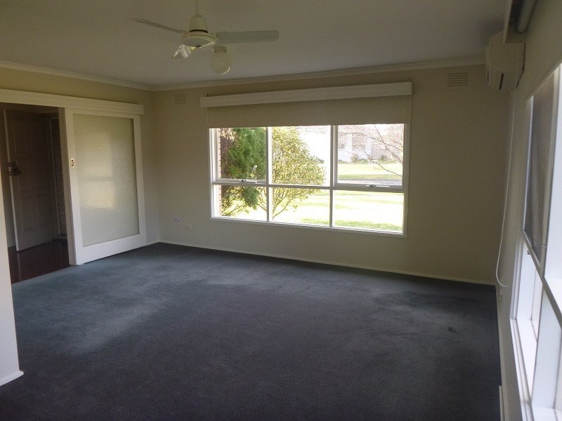 39 Cranbourne Drive, Cranbourne VIC 3977