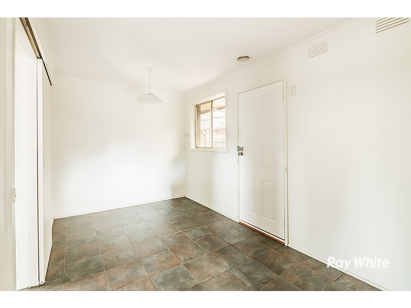 42 Lurline Street, Cranbourne VIC 3977