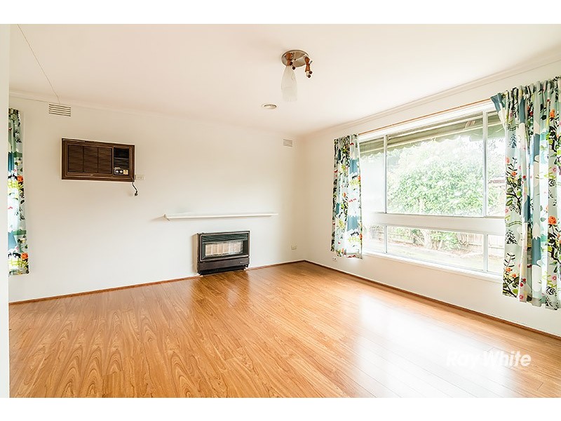 42 Lurline Street, Cranbourne VIC 3977