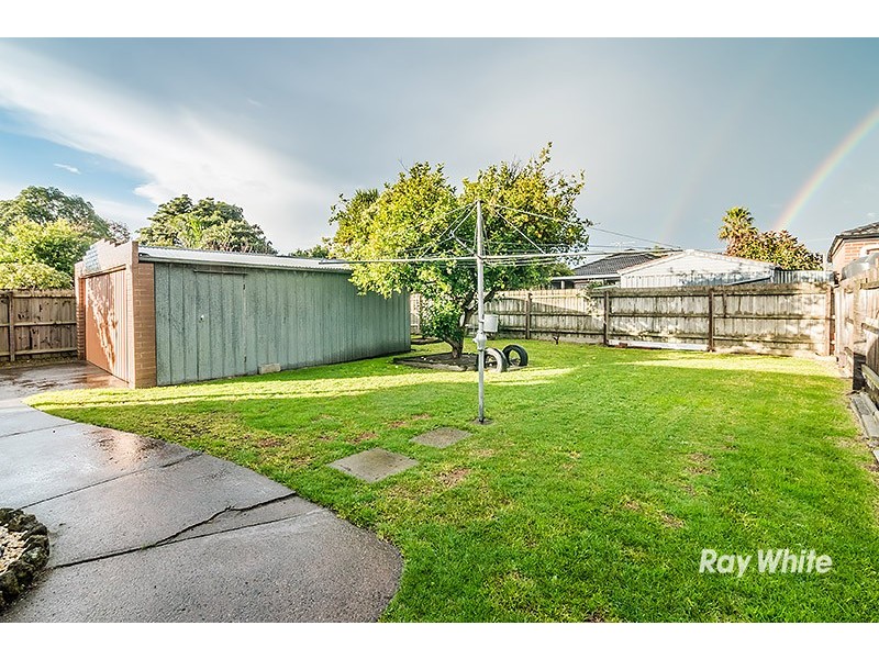 42 Lurline Street, Cranbourne VIC 3977
