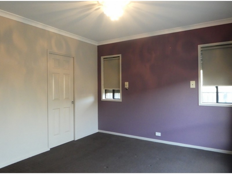 76 Selandra Boulevard, Clyde North VIC 3978