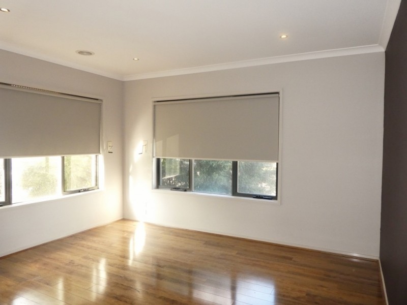 76 Selandra Boulevard, Clyde North VIC 3978