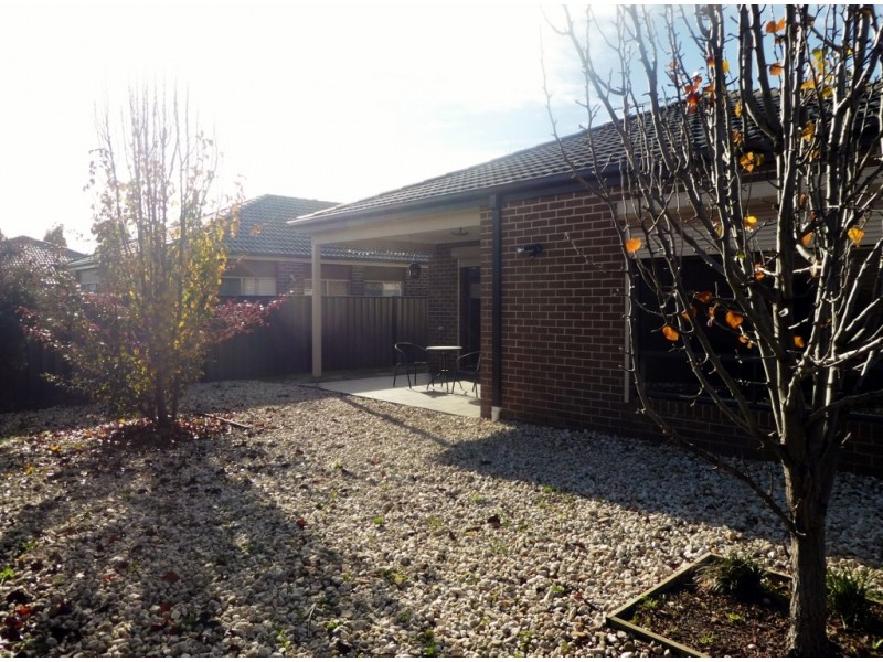 76 Selandra Boulevard, Clyde North VIC 3978