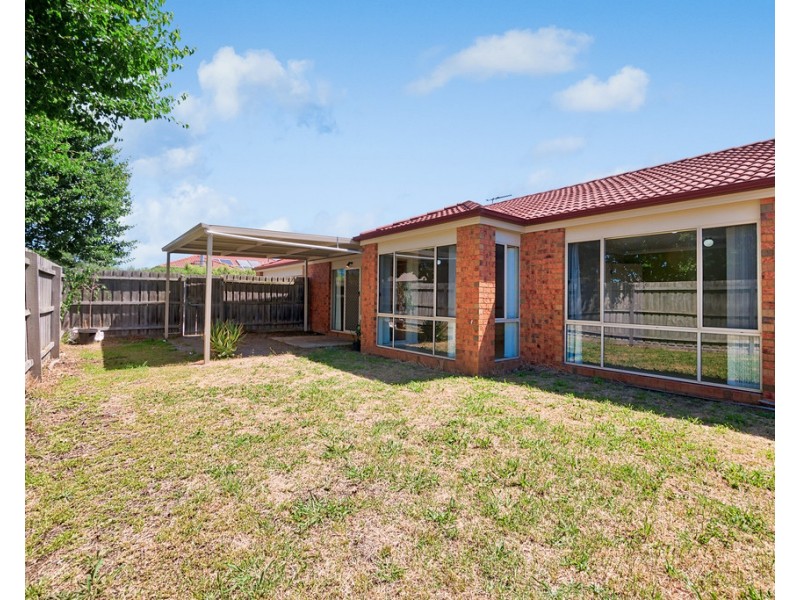 21 Ebony Street, Cranbourne VIC 3977