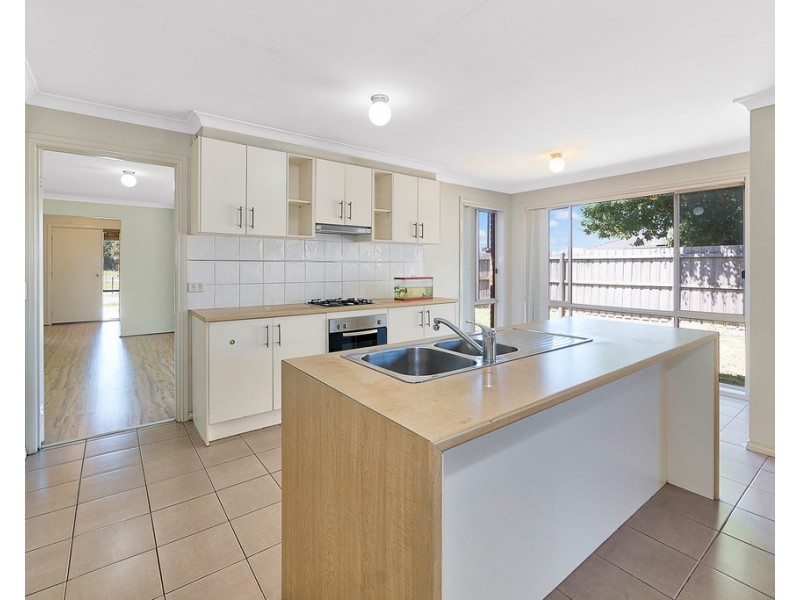 21 Ebony Street, Cranbourne VIC 3977