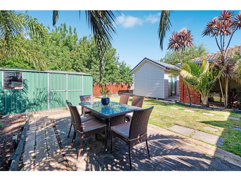 6 Lowther Court, Cranbourne North VIC 3977