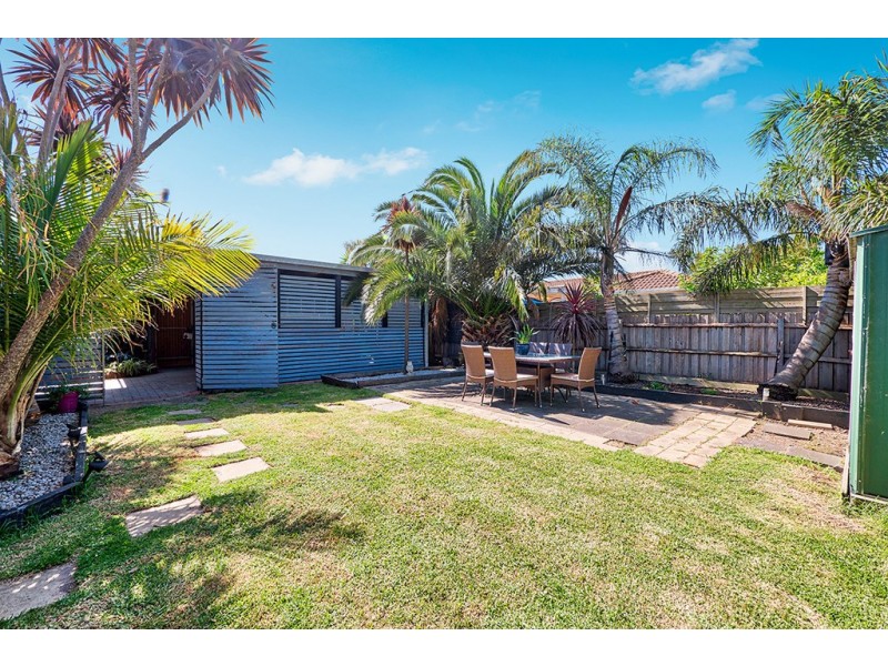 6 Lowther Court, Cranbourne North VIC 3977