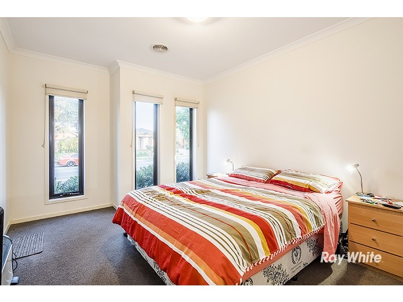 80 Selandra Boulevard, Clyde North VIC 3978