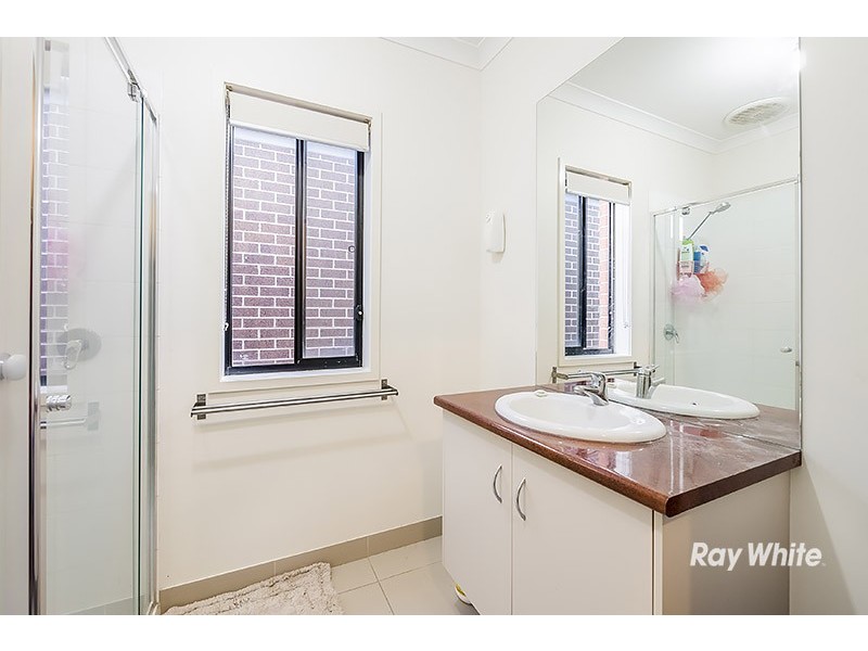 80 Selandra Boulevard, Clyde North VIC 3978