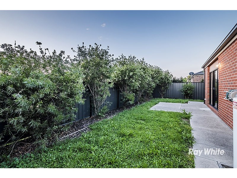 80 Selandra Boulevard, Clyde North VIC 3978