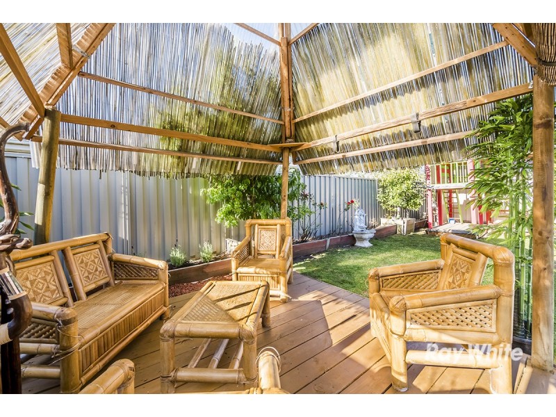 8 Limerick Road, Cranbourne East VIC 3977