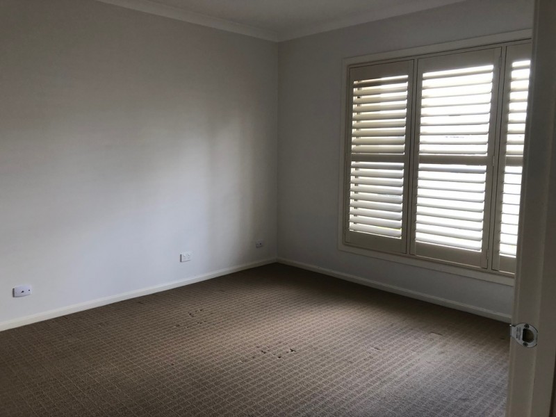 142 Mountainview Boulevard, Cranbourne North VIC 3977