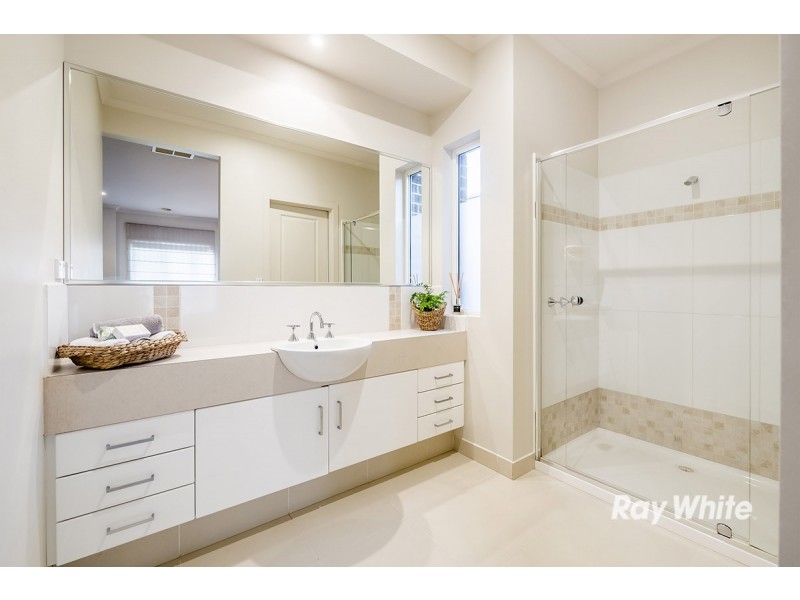 17 Red Mallee Court, Lyndhurst VIC 3975