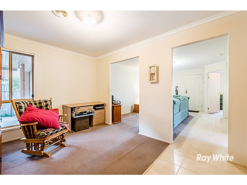 13 Willowbank Place, Cranbourne East VIC 3977