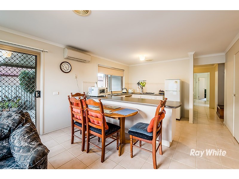 13 Willowbank Place, Cranbourne East VIC 3977