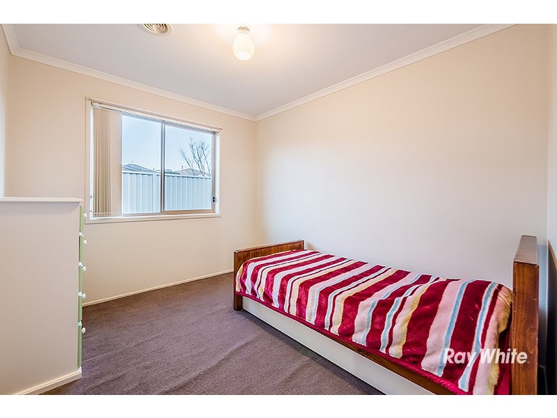 13 Willowbank Place, Cranbourne East VIC 3977