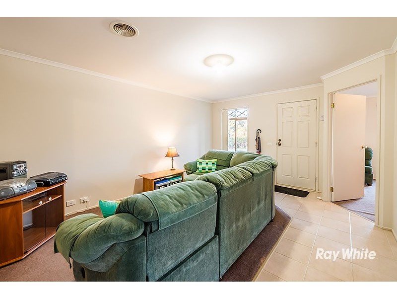 13 Willowbank Place, Cranbourne East VIC 3977