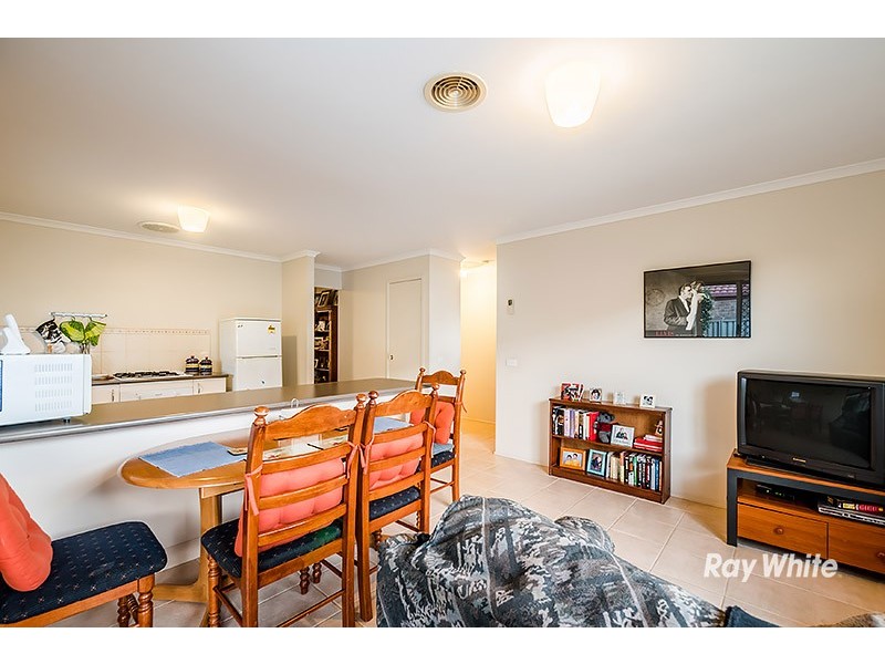 13 Willowbank Place, Cranbourne East VIC 3977