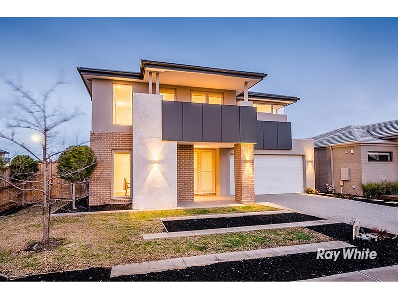 64 Flowerbloom Crescent, Clyde North VIC 3978
