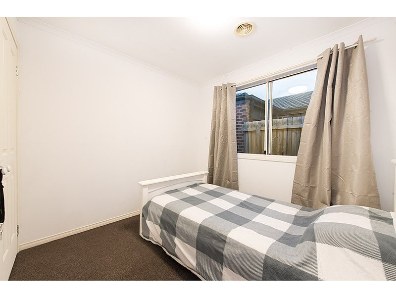 51 Calais Circuit, Cranbourne West VIC 3977