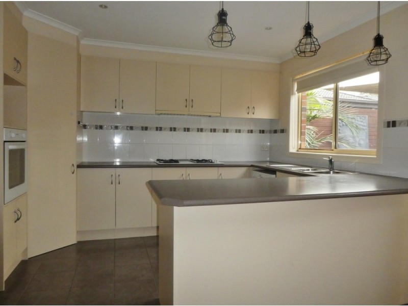 10A Breamlea Way, Cranbourne West VIC 3977