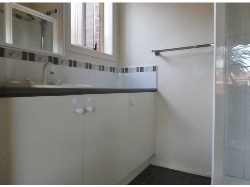 10A Breamlea Way, Cranbourne West VIC 3977