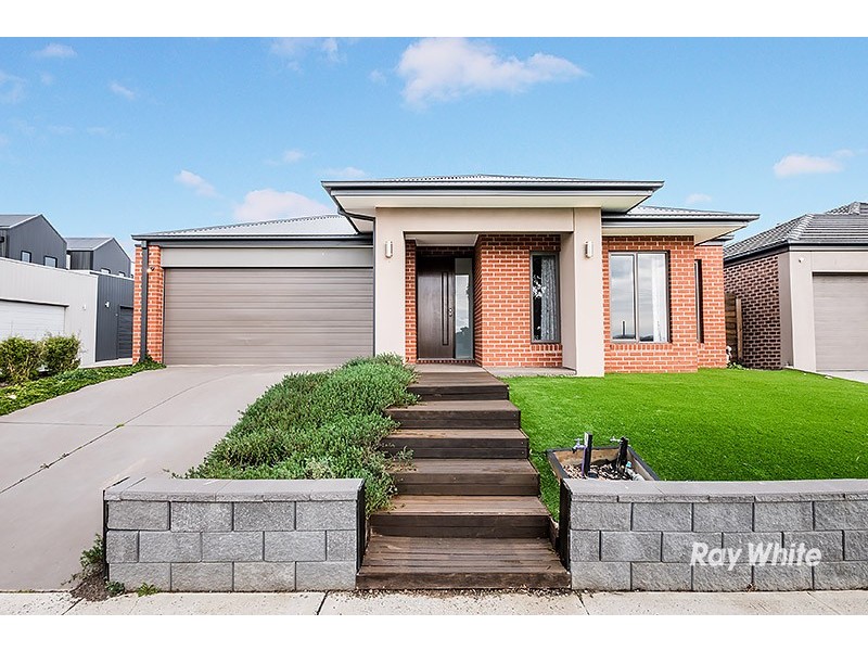 64 City Vista Circuit, Cranbourne West VIC 3977