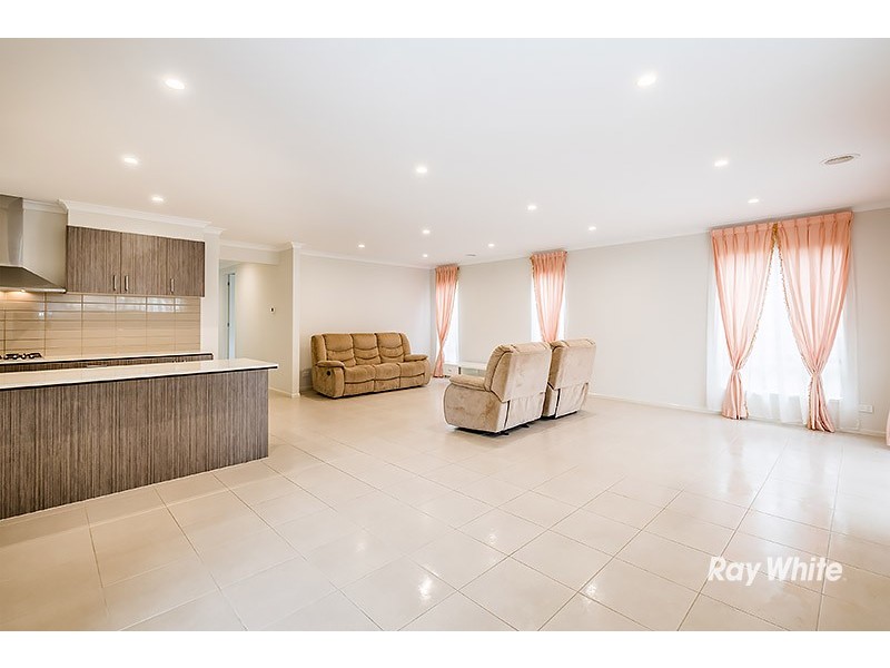 64 City Vista Circuit, Cranbourne West VIC 3977