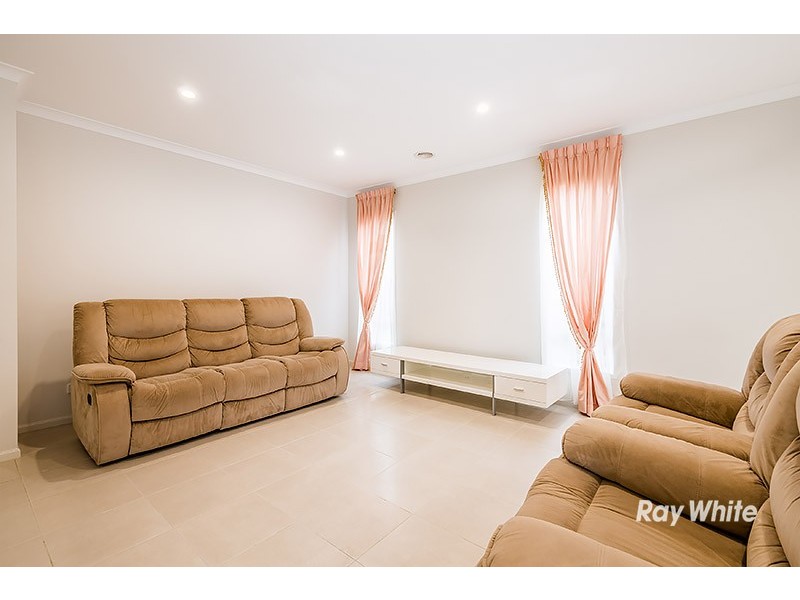 64 City Vista Circuit, Cranbourne West VIC 3977