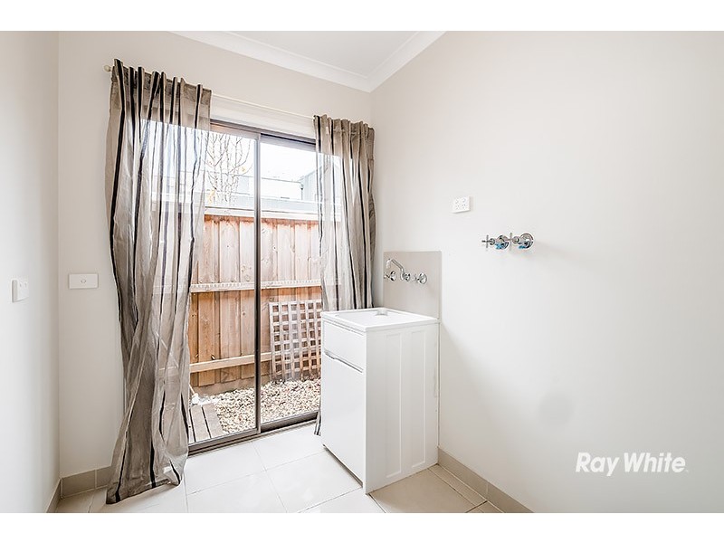 64 City Vista Circuit, Cranbourne West VIC 3977