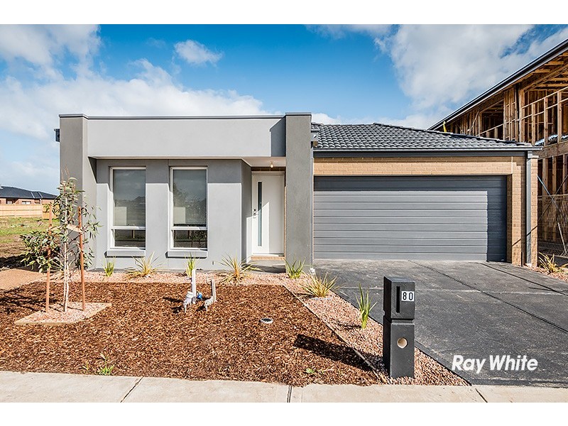 80 Longshore Drive, Clyde North VIC 3978