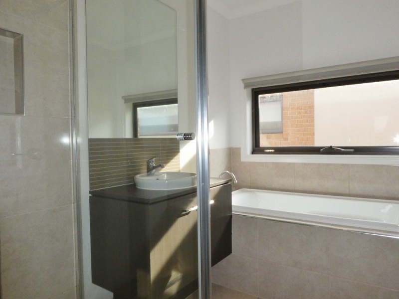 51 Bimberry Circuit, Clyde VIC 3978