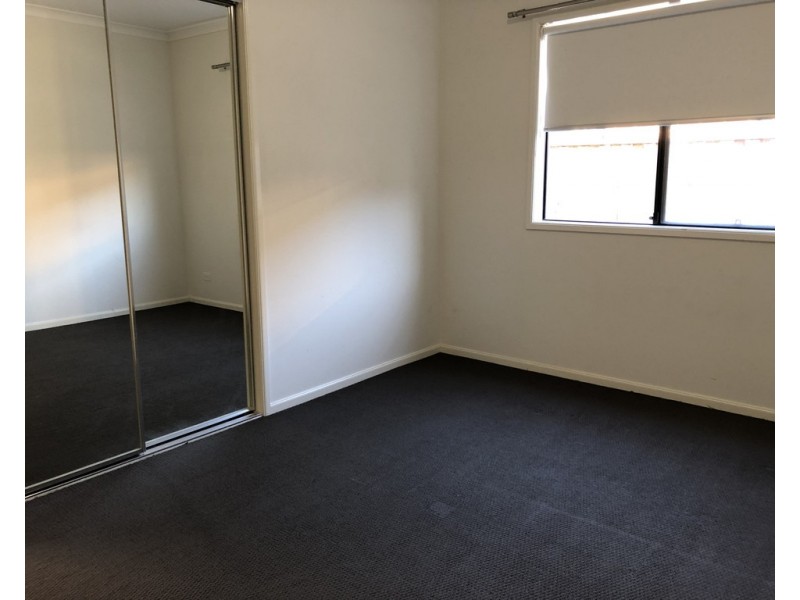 14 Davenport Crescent, Cranbourne West VIC 3977