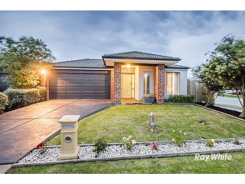 1 Finn Place, Lyndhurst VIC 3975