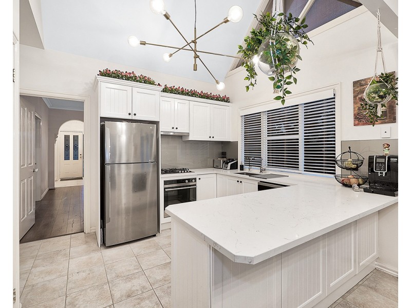 50 Henry Lawson Drive, Lynbrook VIC 3975