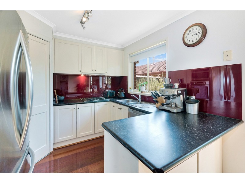 3 Don Drive, Cranbourne West VIC 3977