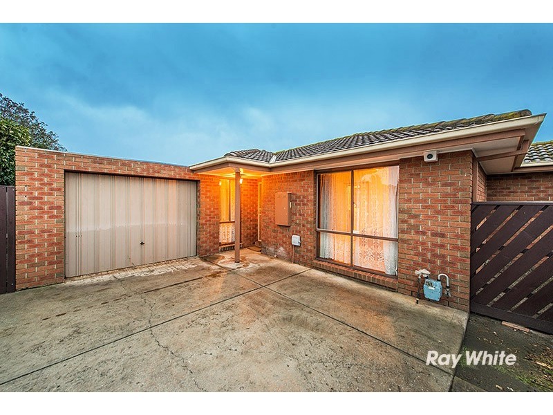 2/8 Grace Street, Cranbourne VIC 3977