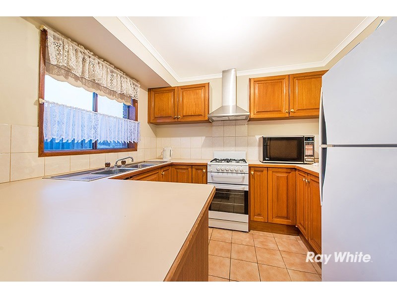 2/8 Grace Street, Cranbourne VIC 3977