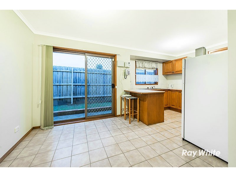 2/8 Grace Street, Cranbourne VIC 3977