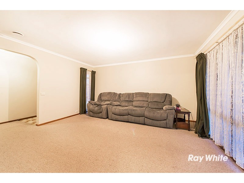 2/8 Grace Street, Cranbourne VIC 3977