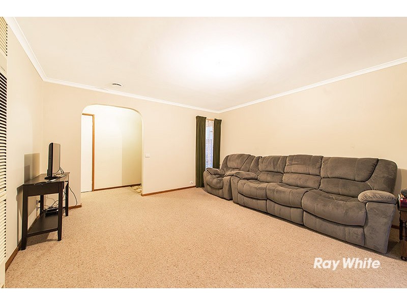 2/8 Grace Street, Cranbourne VIC 3977