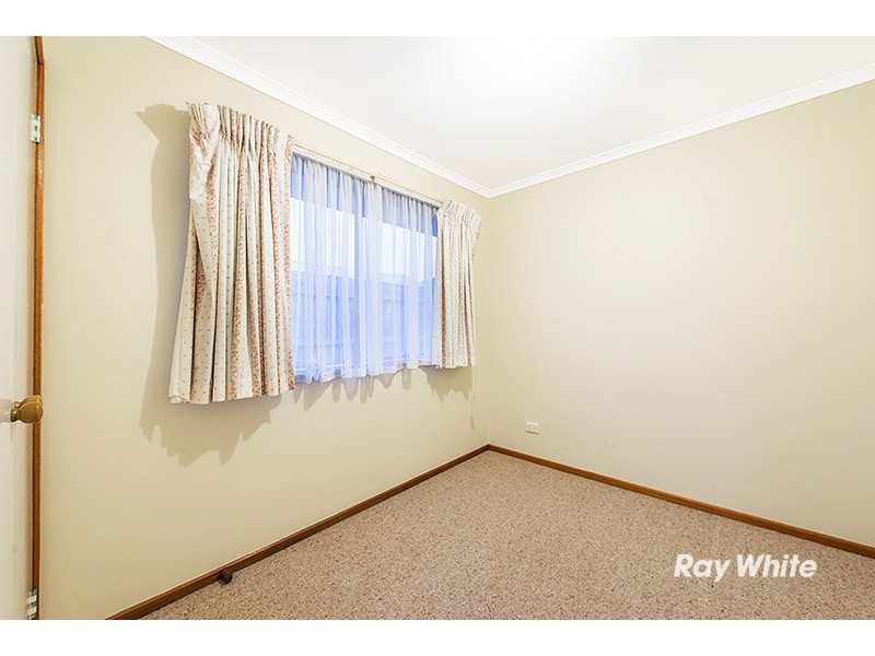 2/8 Grace Street, Cranbourne VIC 3977