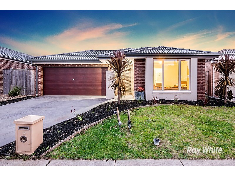 12 Copernicus Circuit, Cranbourne West VIC 3977