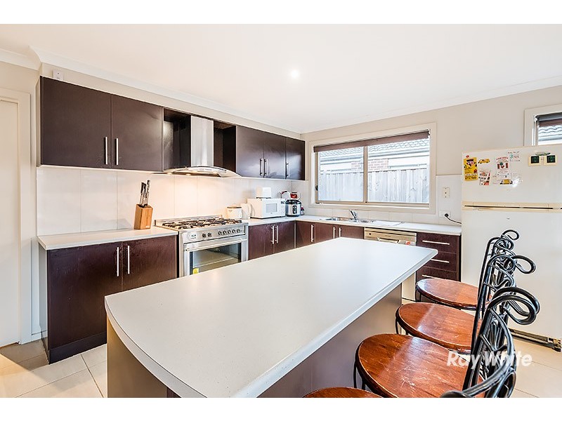 12 Copernicus Circuit, Cranbourne West VIC 3977