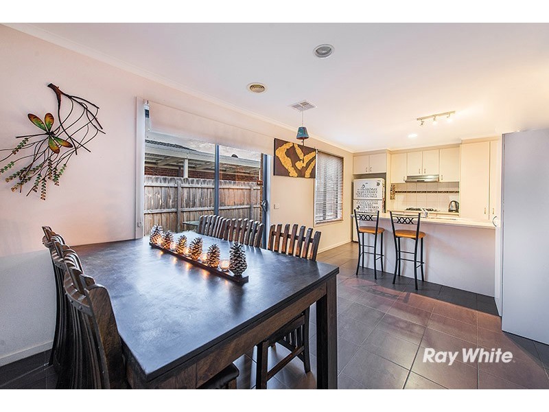 71 Calais Circuit, Cranbourne West VIC 3977