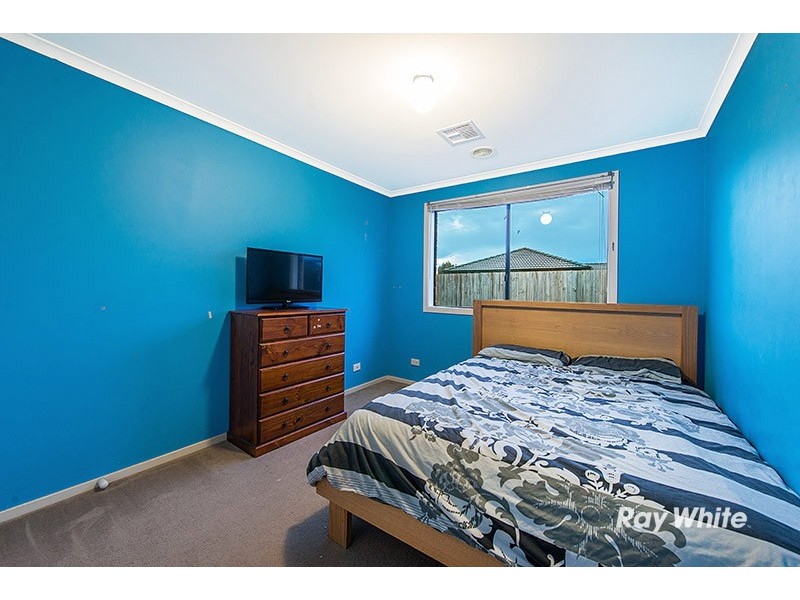 71 Calais Circuit, Cranbourne West VIC 3977