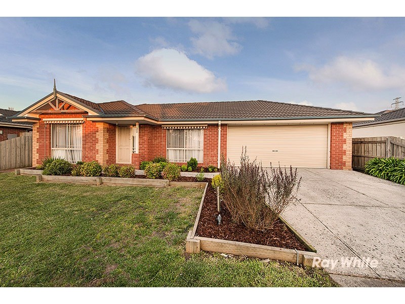 32 Genista Road, Cranbourne West VIC 3977
