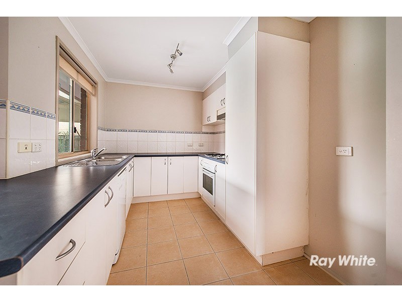 32 Genista Road, Cranbourne West VIC 3977
