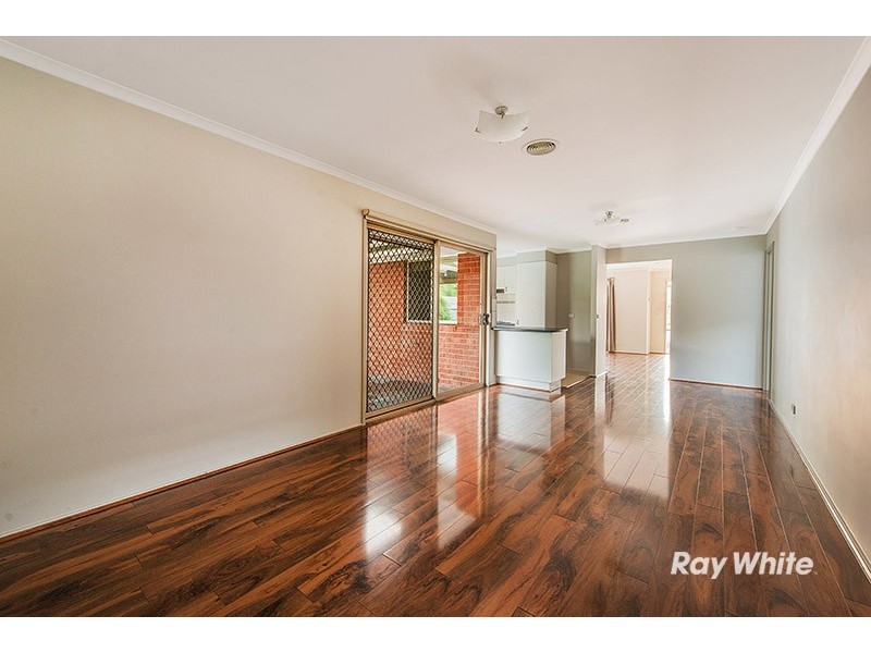 32 Genista Road, Cranbourne West VIC 3977